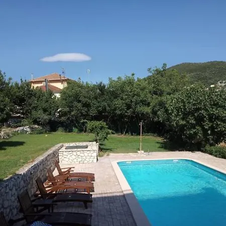 Apartment Elena's Summer House *