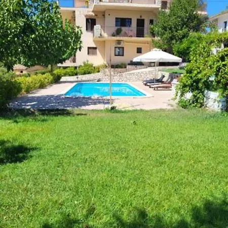 Apartment Elena's Summer House Marantochori