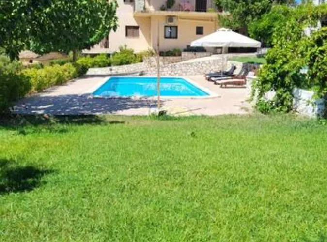 公寓 Elena's Summer House Marandokhórion